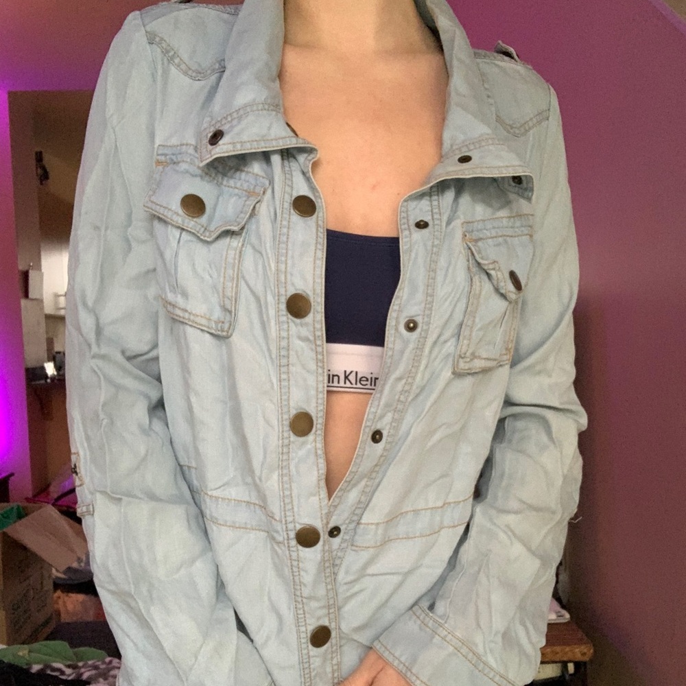 Kut from Kloth Chase Chambray Light Blue Shirt